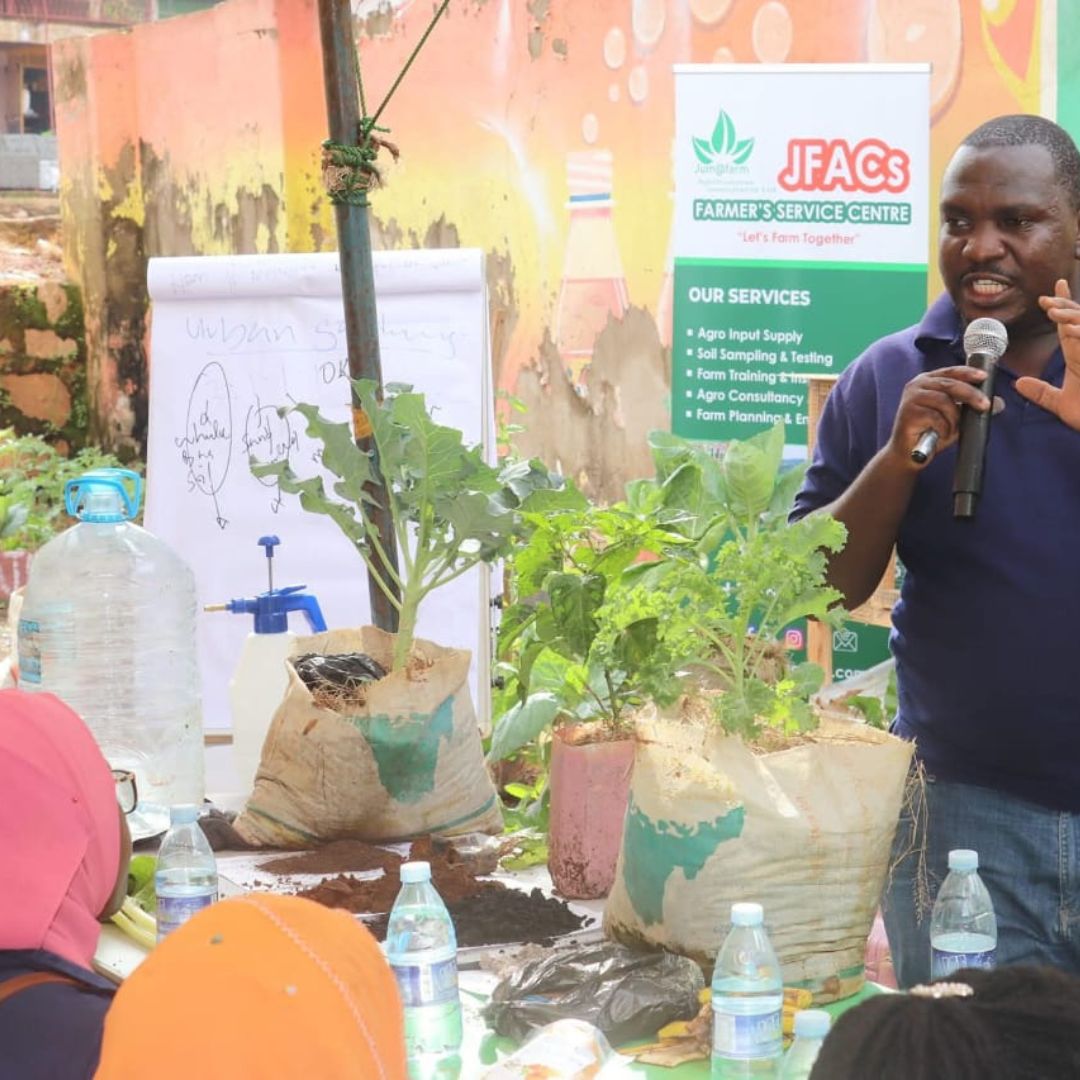 Ubarn farming training